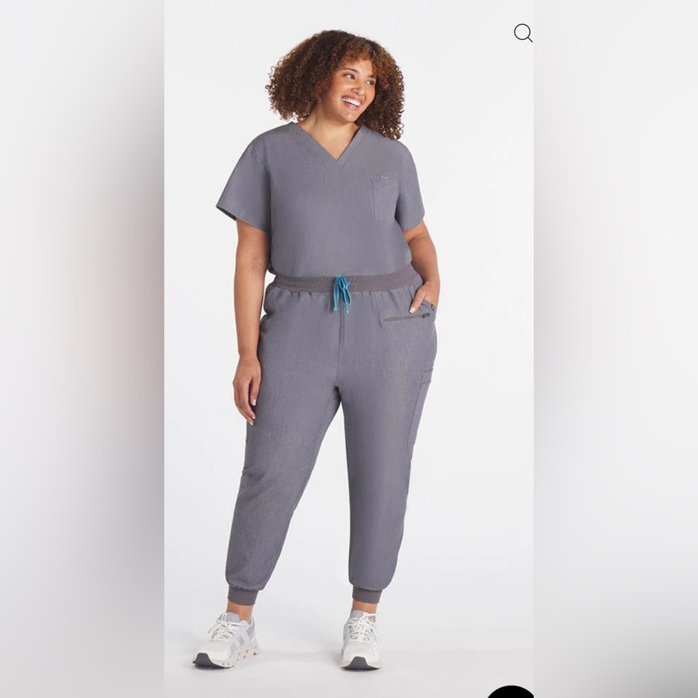 DOLAN Gray Scrub Set – Top & Jogger Pants – Size Small - Picture 6 of 7